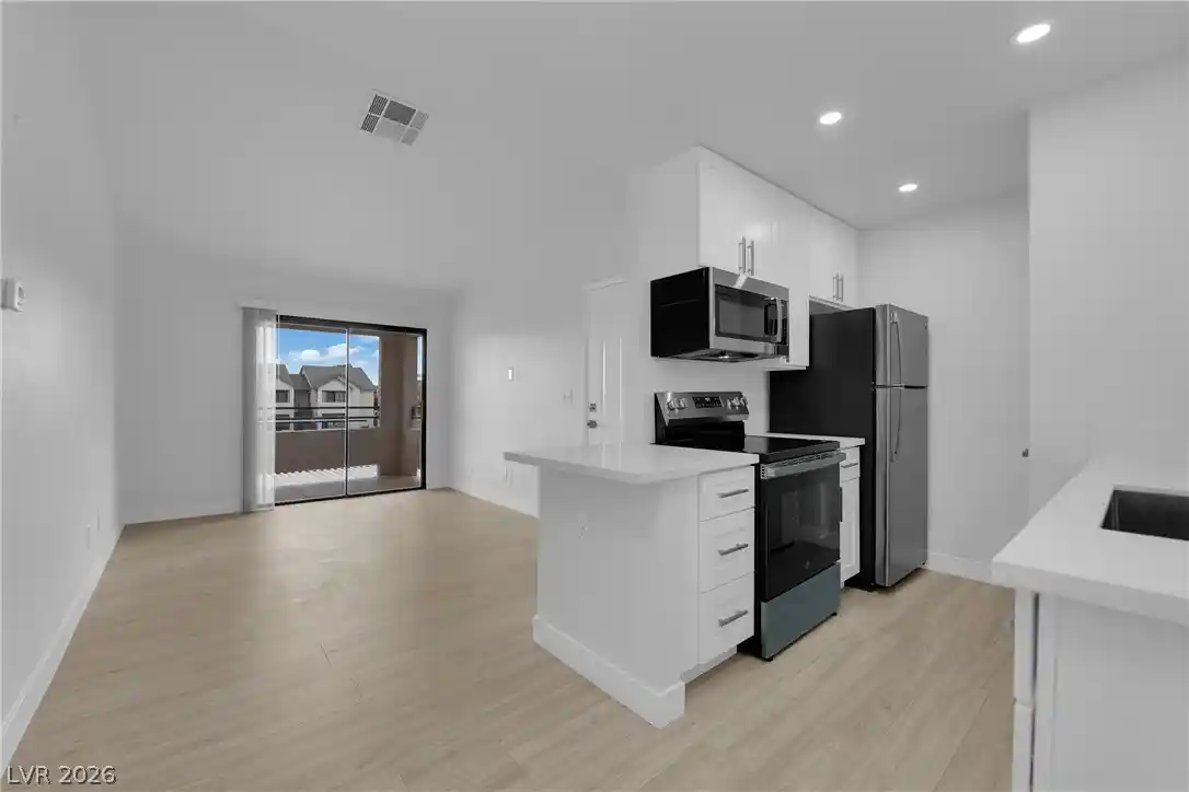 Listing Photo 1 - Condo for sale in 5111 Lindell Rd located at 5111 Lindell Rd, Las Vegas, NV 89118 - Unit #202
