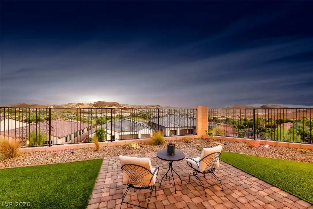 Photo 1 of Single family home for sale at 5 Barrio Alto Ct, Henderson, NV 89011 | MLS# 2820888 | Listing updated on 2026-10-27