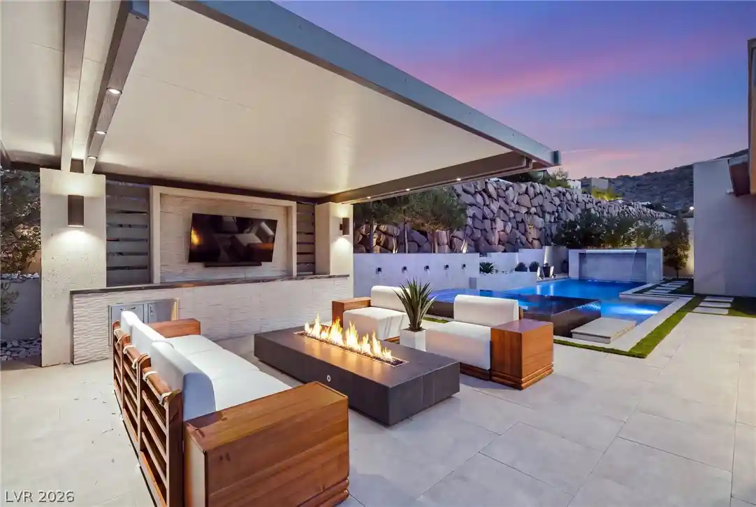 Photo 1 of Single family home for sale at 2211 Overlook Cyn Ln, Henderson, NV 89052 | MLS# 2821273 | Listing updated on 2026-10-13