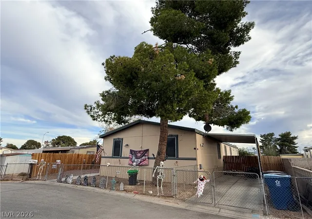 Manufactured home for sale at 5431 Tahoe Dr, Las Vegas, NV 89142 | MLS# 2821690