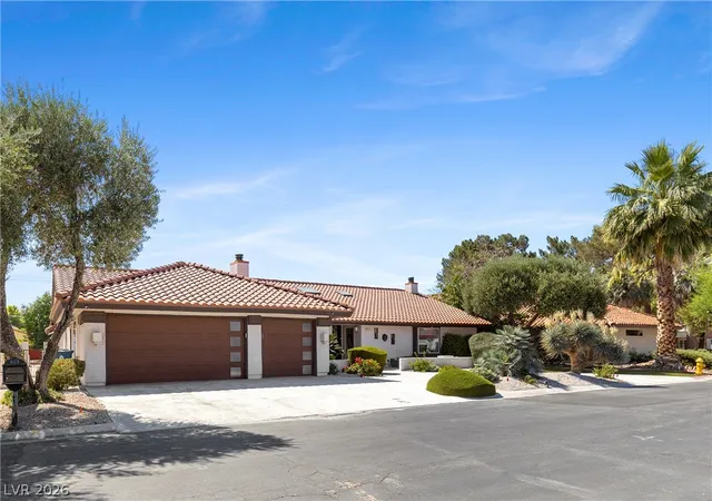 Photo 2 of Single family home for sale at 812 Trotter Cir, Las Vegas, NV 89107 | MLS# 2821694 | Listing updated on 2026-09-25