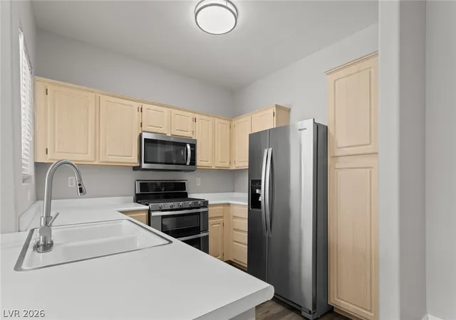 Listing Photo 5 - Condo for sale in building located at 855 N Stephanie St, Henderson, NV 89014 - Unit #2615