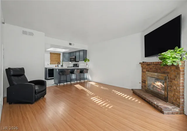 Photo 3 of Townhouse for sale at 515 Sellers Pl, Henderson, NV 89011 | MLS# 2821769 | Listing updated on 2026-09-29