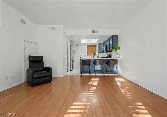 Photo 4 of Townhouse for sale at 515 Sellers Pl, Henderson, NV 89011 | MLS# 2821769 | Listing updated on 2026-09-29
