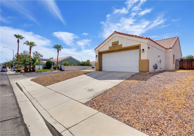 Photo 2 of Single family home for sale at 3211 Panamint Ct, North Las Vegas, NV 89032 | MLS# 2821279 | Listing updated on 2026-09-28