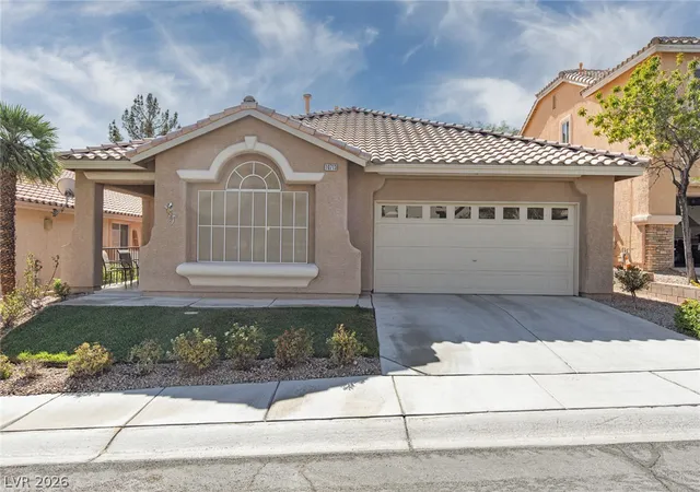 Single family home for sale at 10713 Glen Ellyn Ct, Las Vegas, NV 89144 | MLS# 2821762
