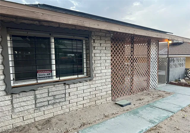 Photo 2 of Multi family home for sale at 1801 Elm Ave, Las Vegas, NV 89101 | MLS# 2821953 | Listing updated on 2026-09-26