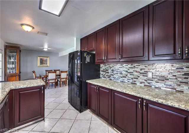 Photo 3 of Single family home for sale at 4816 Castle Rock Ct, Las Vegas, NV 89147 | MLS# 2821255 | Listing updated on 2026-09-28