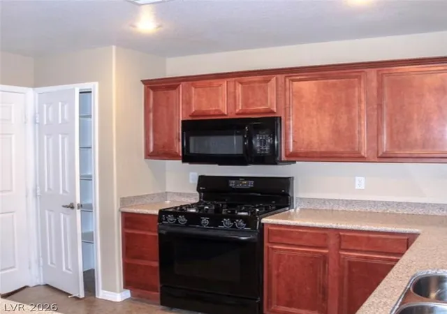 Photo 3 of Single family home for sale at 6820 Sweet Pecan St, Las Vegas, NV 89149 | MLS# 2822042 | Listing updated on 2026-09-29