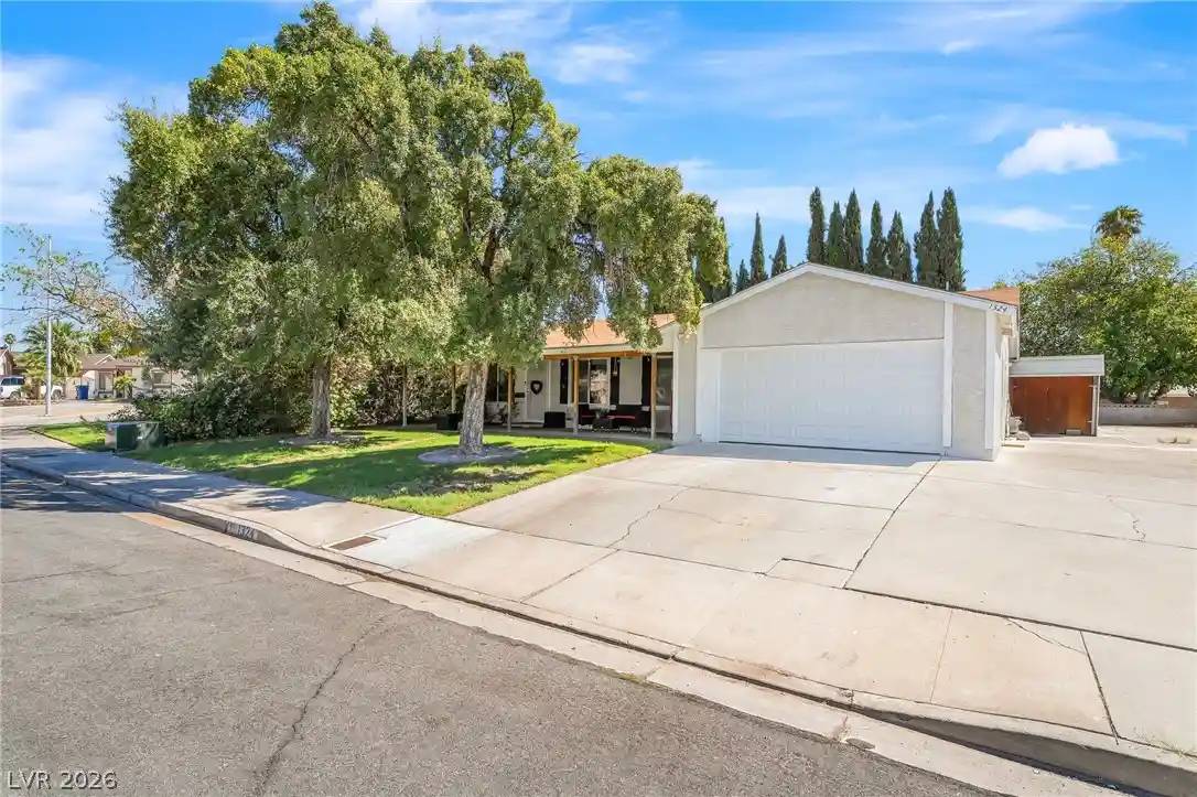 Photo 3 of Single family home for sale at 1324 Appaloosa Rd, Boulder City, NV 89005 | MLS# 2822585 | Listing updated on 2026-10-27
