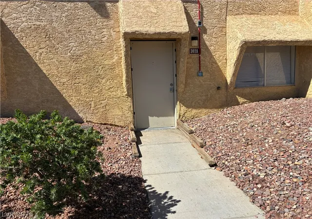 Listing Photo 1 - Condo for sale in building located at 1303 Darlene Wy, Boulder City, NV 89005 - Unit #302A