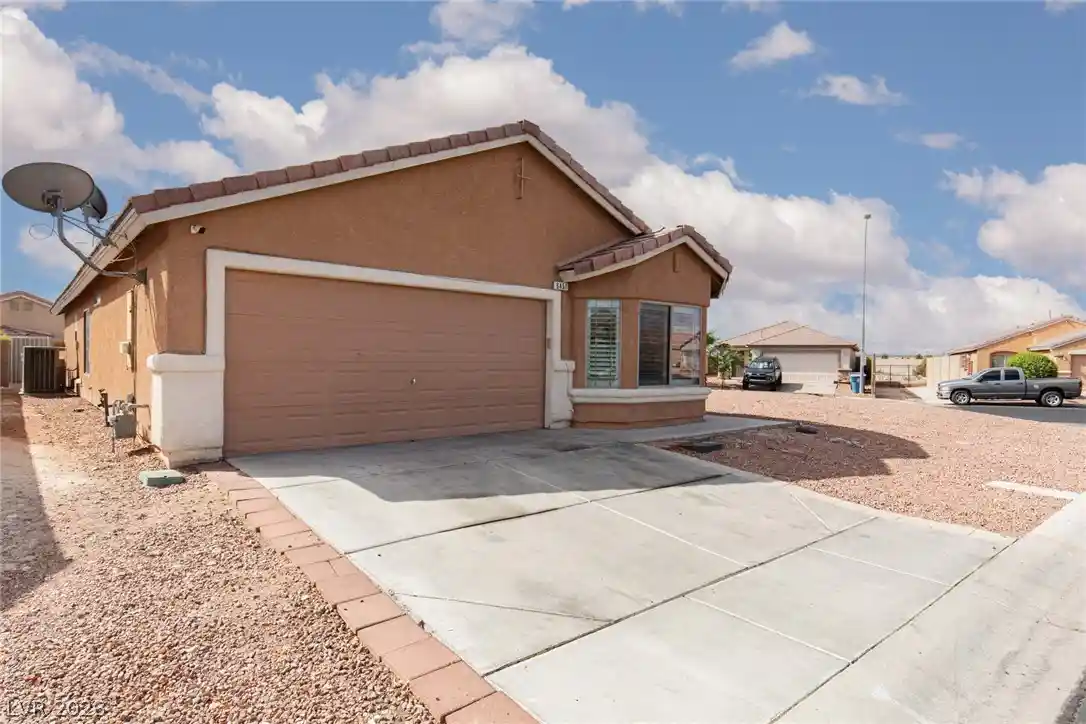 Photo 1 of Sale Pending at 6451 Abbeville River Ct, Las Vegas, NV 89122 | MLS# 2822822 | Listing updated on 2026-10-28