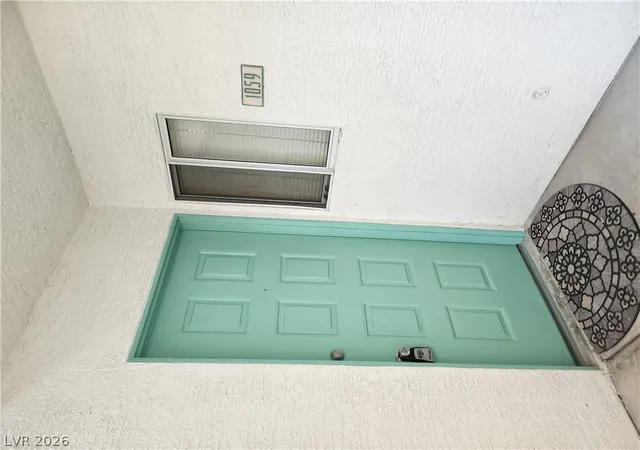 Listing Photo 2 - Condo for sale in building located at 7100 Pirates Cvs Rd, Las Vegas, NV 89145 - Unit #1059