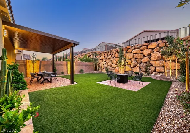 Photo 1 of Single family home for sale at 395 Nine Mile Crk Dr, Las Vegas, NV 89138 | MLS# 2822782 | Listing updated on 2026-10-08