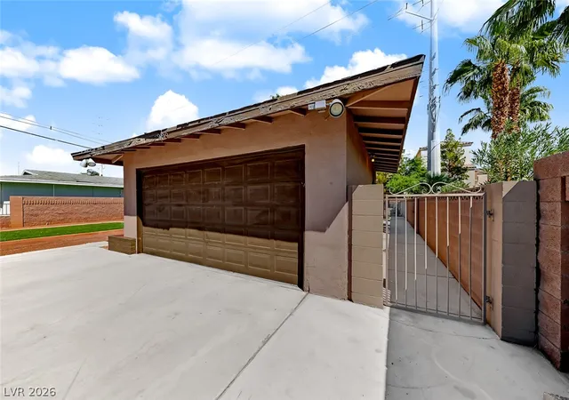 Photo 2 of Single family home for sale at 229 Shadow Ln, Las Vegas, NV 89106 | MLS# 2823257 | Listing updated on 2026-10-08