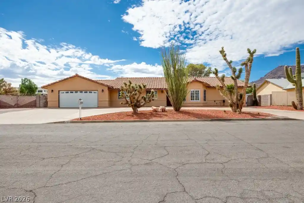 Photo 1 of Sale Pending at 251 W Laval Dr, Henderson, NV 89015 | MLS# 2823109 | Listing updated on 2026-10-19