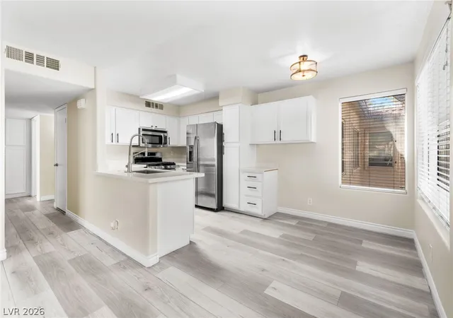 Listing Photo 3 - Condo for sale in building located at 3061 Key Largo Dr, Las Vegas, NV 89120 - Unit #201
