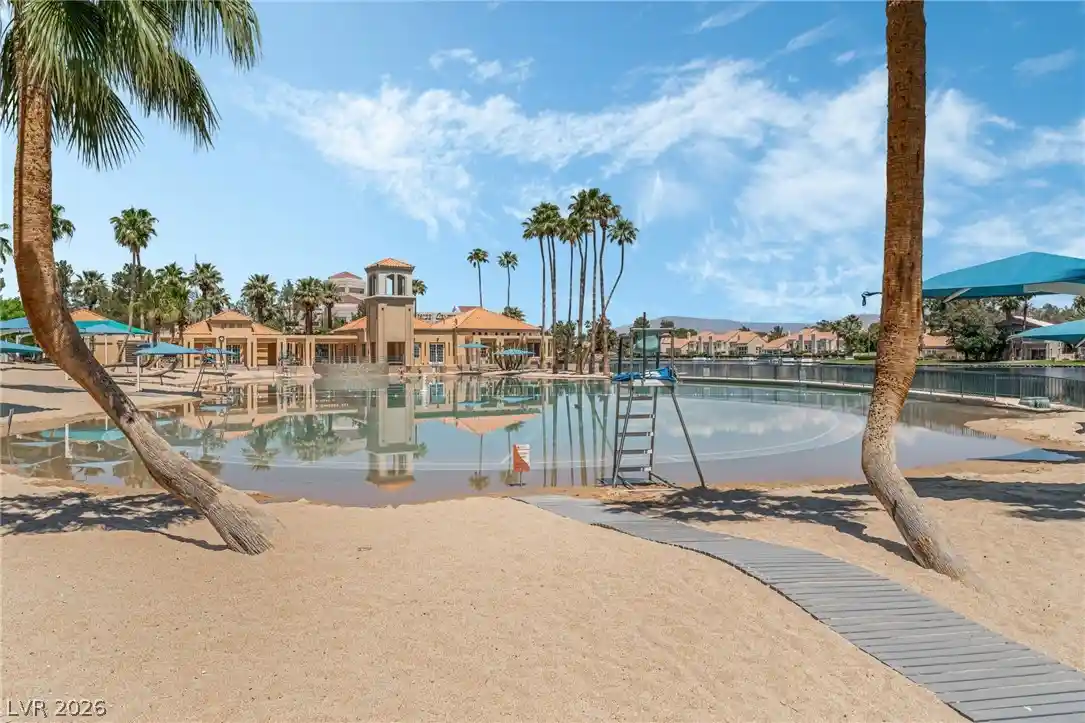 Listing Photo 2 - Condo for sale in 3151 Soaring Gulls Dr located at 3151 Soaring Gulls Dr, Las Vegas, NV 89128 - Unit #1166