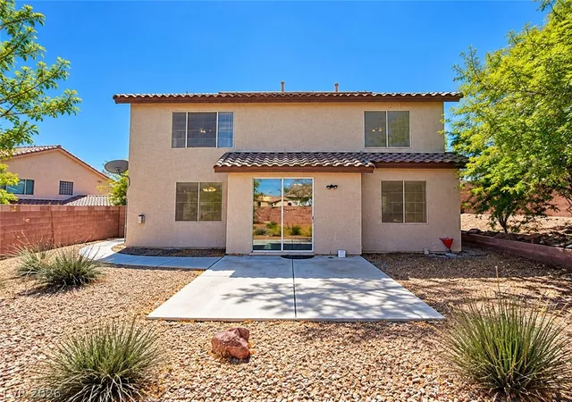 Photo 2 of Single family home for sale at 34 Blaven Dr, Henderson, NV 89002 | MLS# 2823642 | Listing updated on 2026-10-12