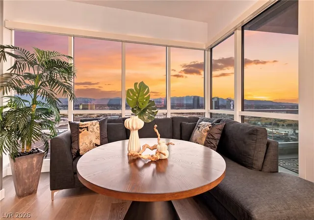 Listing Photo 5 - Condo for sale in building located at 4525 Dean Martin Dr, Las Vegas, NV 89103 - Unit #2406