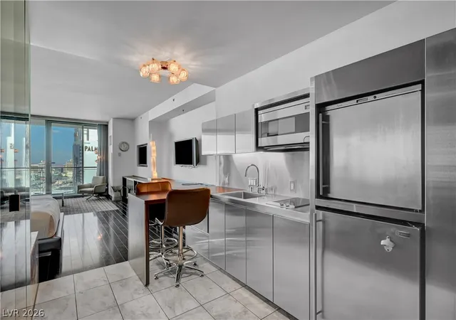 Photo 4 of Condo for sale at 4381 W Flamingo Rd #2510, Las Vegas, NV 89103 | MLS# 2823712 | Listing updated on 2026-10-02