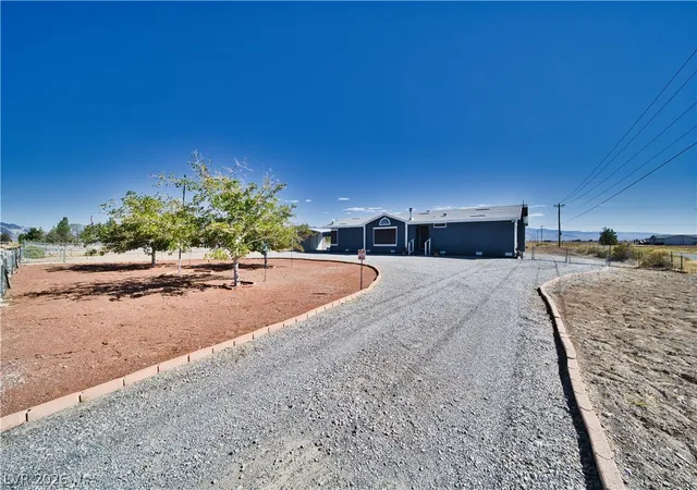 Photo 2 of Manufactured home for sale at 1991 Meier Dr, Pahrump, NV 89048 | MLS# 2823745 | Listing updated on 2026-10-10