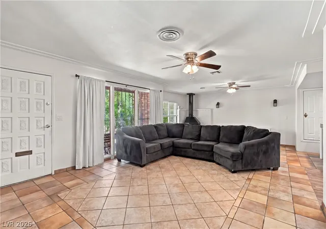 Photo 2 of Sale Pending at 2828 Willoughby Ave, Las Vegas, NV 89101 | MLS# 2823821 | Listing updated on 2026-10-27