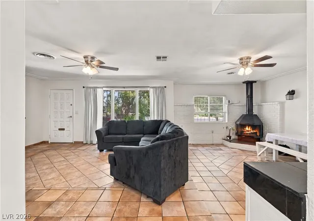 Photo 3 of Sale Pending at 2828 Willoughby Ave, Las Vegas, NV 89101 | MLS# 2823821 | Listing updated on 2026-10-27