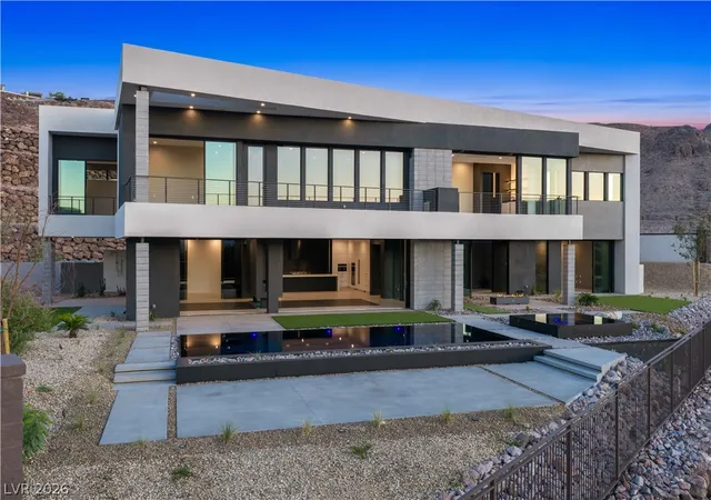 Photo 3 of Mansion for sale at 25 Boulderback Dr, Henderson, NV 89012 | MLS# 2823649 | Listing updated on 2026-10-03