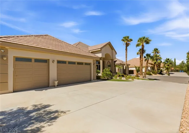Photo 3 of Single family home for sale at 5625 N Chieftain St, Las Vegas, NV 89149 | MLS# 2823846 | Listing updated on 2026-10-03