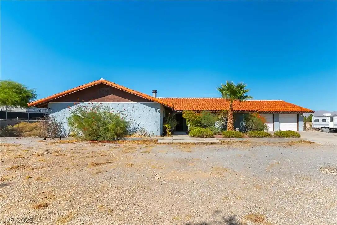 Photo 1 of Single family home for sale at 8520 W Hammer Ln, Las Vegas, NV 89149 | MLS# 2823868 | Listing updated on 2026-10-28