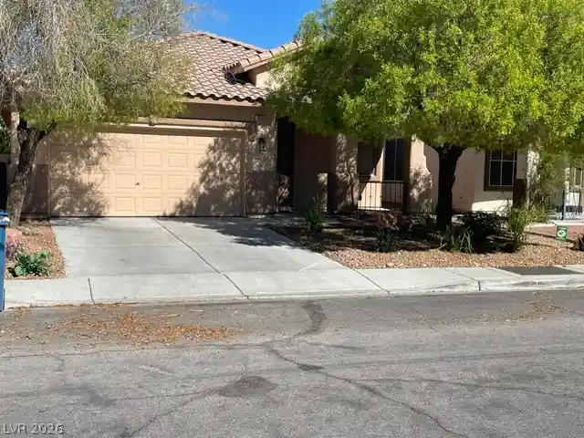 Photo 1 of Sale Pending at 3030 Lapis Beach Dr, Las Vegas, NV 89117 | MLS# 2824091 | Listing updated on 2026-10-16