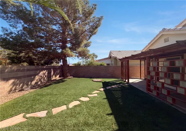 Photo 4 of Single family home for sale at 6916 Troubador Dr, Las Vegas, NV 89119 | MLS# 2823780 | Listing updated on 2026-10-05