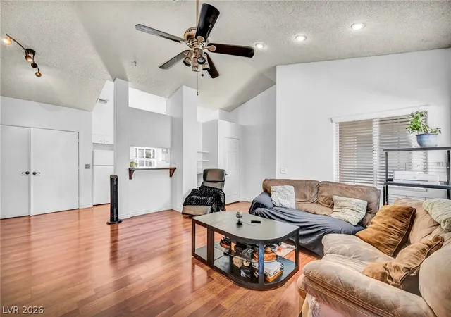 Listing Photo 4 - Condo for sale in building located at 1600 N Torrey Pines Dr, Las Vegas, NV 89108 - Unit #202