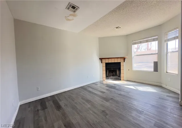 Photo 3 of Townhouse for sale at 543 Kristin Ln, Henderson, NV 89011 | MLS# 2824359 | Listing updated on 2026-10-06
