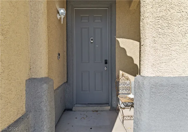 Photo 1 of Single family home for sale at 5015 Droubay Dr, Las Vegas, NV 89122 | MLS# 2823837 | Listing updated on 2026-10-06