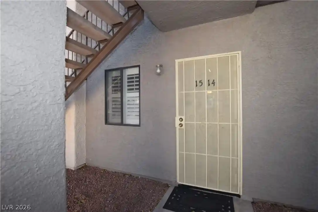 Listing Photo 2 - Condo for sale in 1575 W Warm Springs Rd located at 1575 W Warm Springs Rd, Henderson, NV 89014 - Unit #1514
