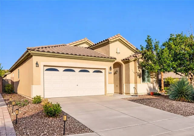 Photo 2 of Single family home for sale at 6729 Quarterhorse Ln, Las Vegas, NV 89148 | MLS# 2824707 | Listing updated on 2026-10-09