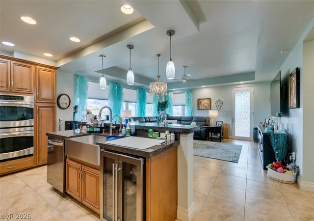 Listing Photo 4 - Condo for sale in building located at 64 Strada Principale, Henderson, NV 89011 - Unit #104