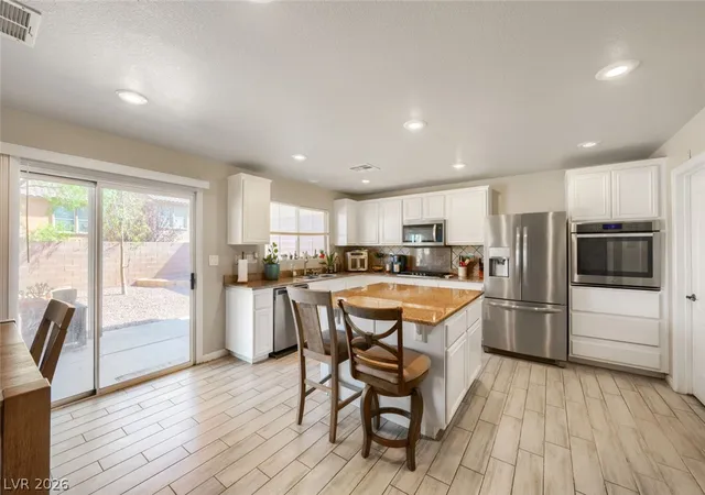 Photo 2 of Single family home for sale at 1192 Calvert St, Henderson, NV 89002 | MLS# 2824762 | Listing updated on 2026-10-12