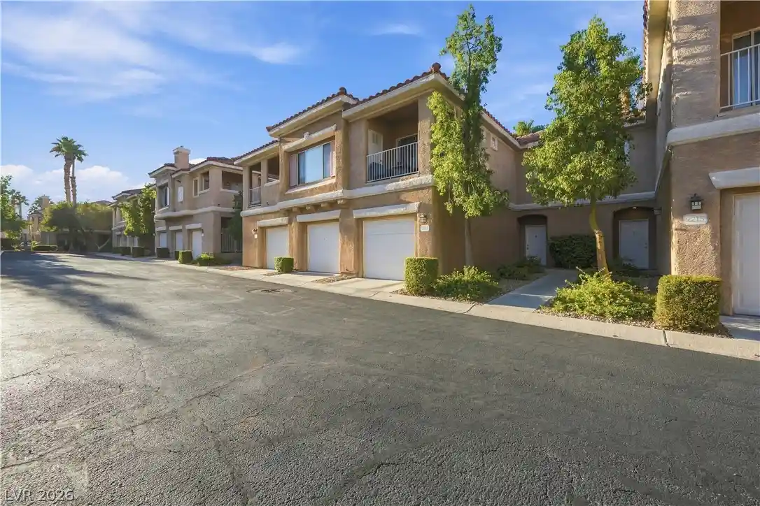 Condo for sale at 251 S Green Valley Pkwy #2212, Henderson, NV 89012 | MLS# 2825346