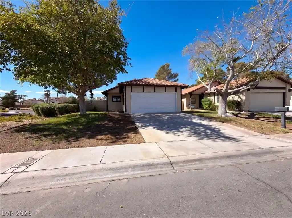 Photo 1 of Single family home for sale at 3924 Applecrest St, Las Vegas, NV 89108 | MLS# 2825367 | Listing updated on 2026-10-22
