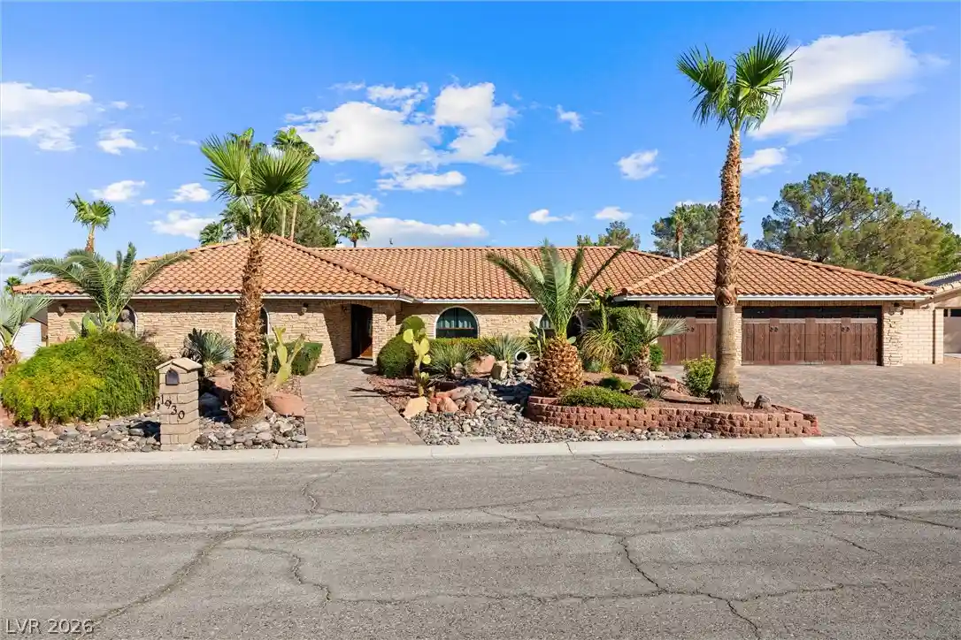 Single family home for sale at 1930 Ski Slope Cir, Las Vegas, NV 89117 | MLS# 2826112