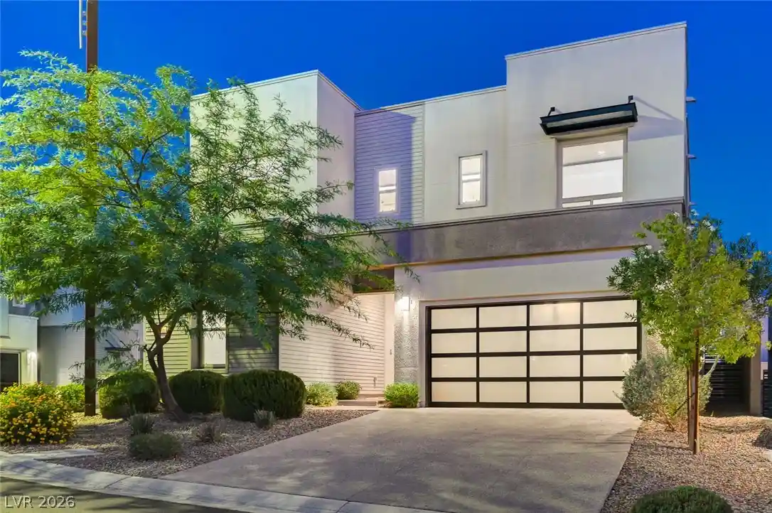 Photo 1 of Single family home for sale at 686 Glowing Horizon St, Henderson, NV 89052 | MLS# 2826694 | Listing updated on 2026-10-14