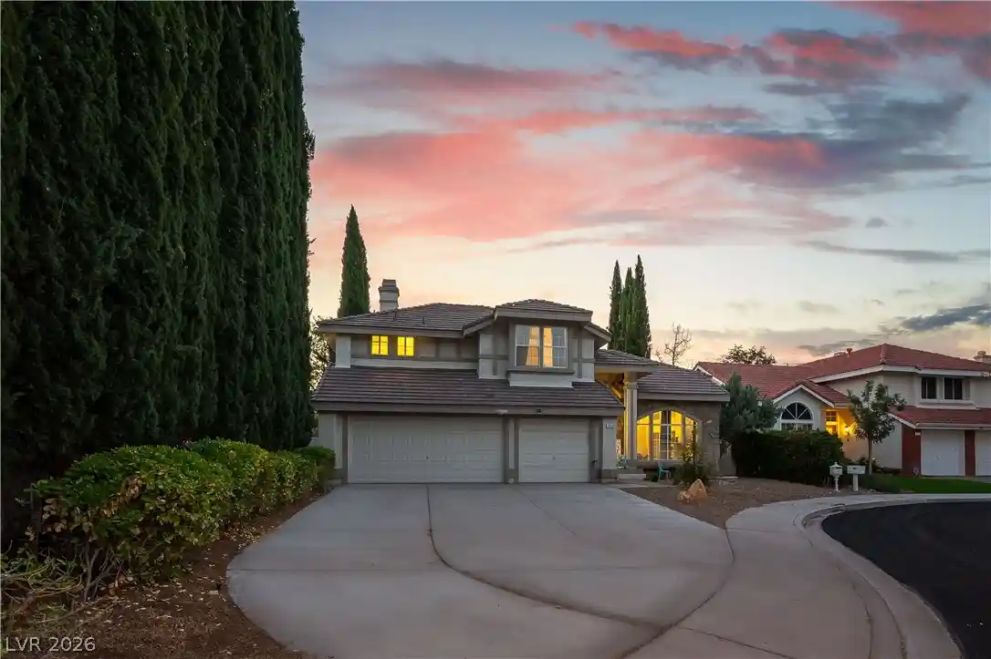 Photo 1 of Single family home for sale at 2929 Hampton Blf St, Las Vegas, NV 89117 | MLS# 2826867 | Listing updated on 2026-10-17