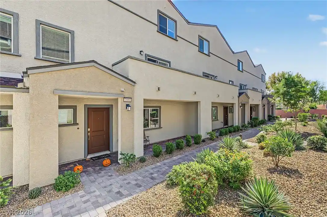 Townhouse for sale at 3553 Reserve Ct, Las Vegas, NV 89129 | MLS# 2827685