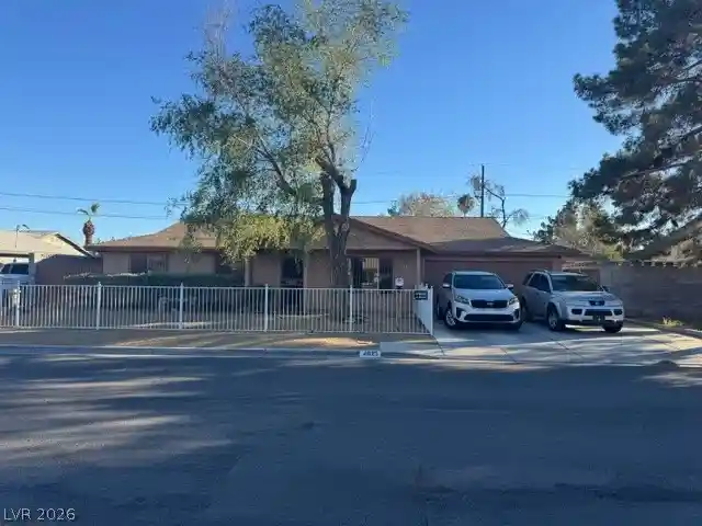 Photo 1 of Single family home for sale at 4825 Mohave Ave, Las Vegas, NV 89104 | MLS# 2827981 | Listing updated on 2026-10-20