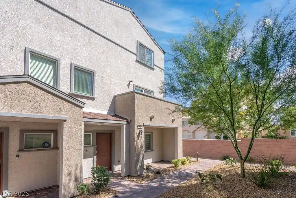 Townhouse for sale at 3541 Reserve Ct, Las Vegas, NV 89129 | MLS# 2829136