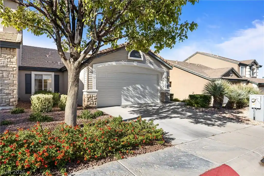 Townhouse for sale at 10246 Sun Dusk Ln, Las Vegas, NV 89144 | MLS# 2826053