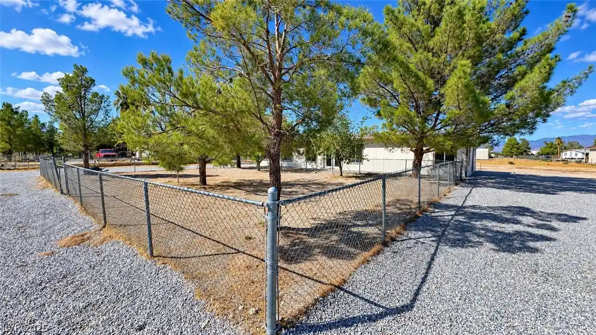 Manufactured home for sale at 3660 E Paiute Blvd, Pahrump, NV 89061 | MLS# 2823421